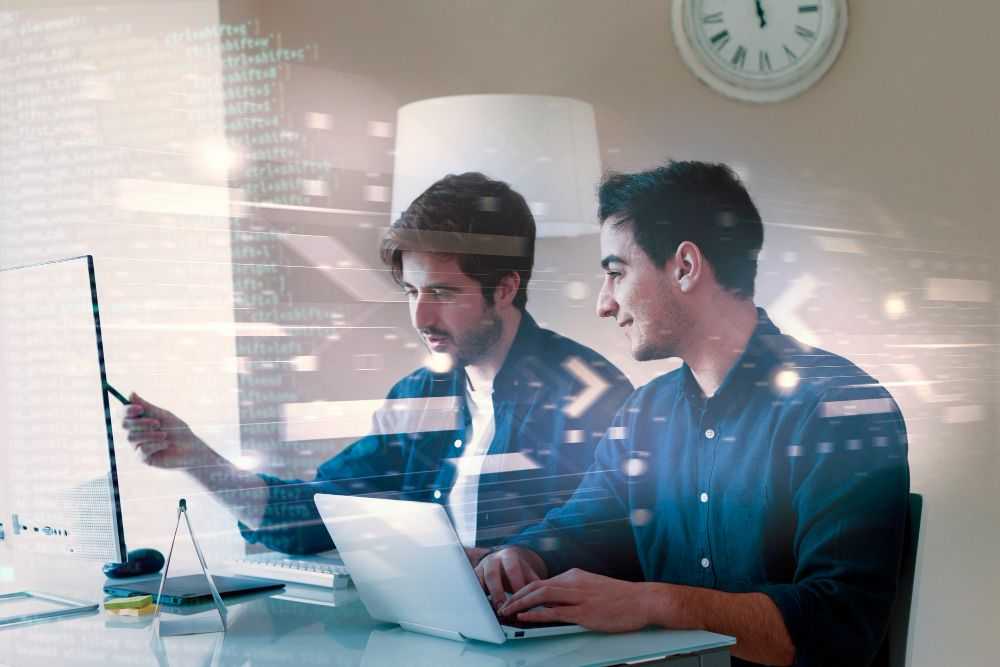 Differences and Similarities between Maximo EAM and Maximo Application Suite