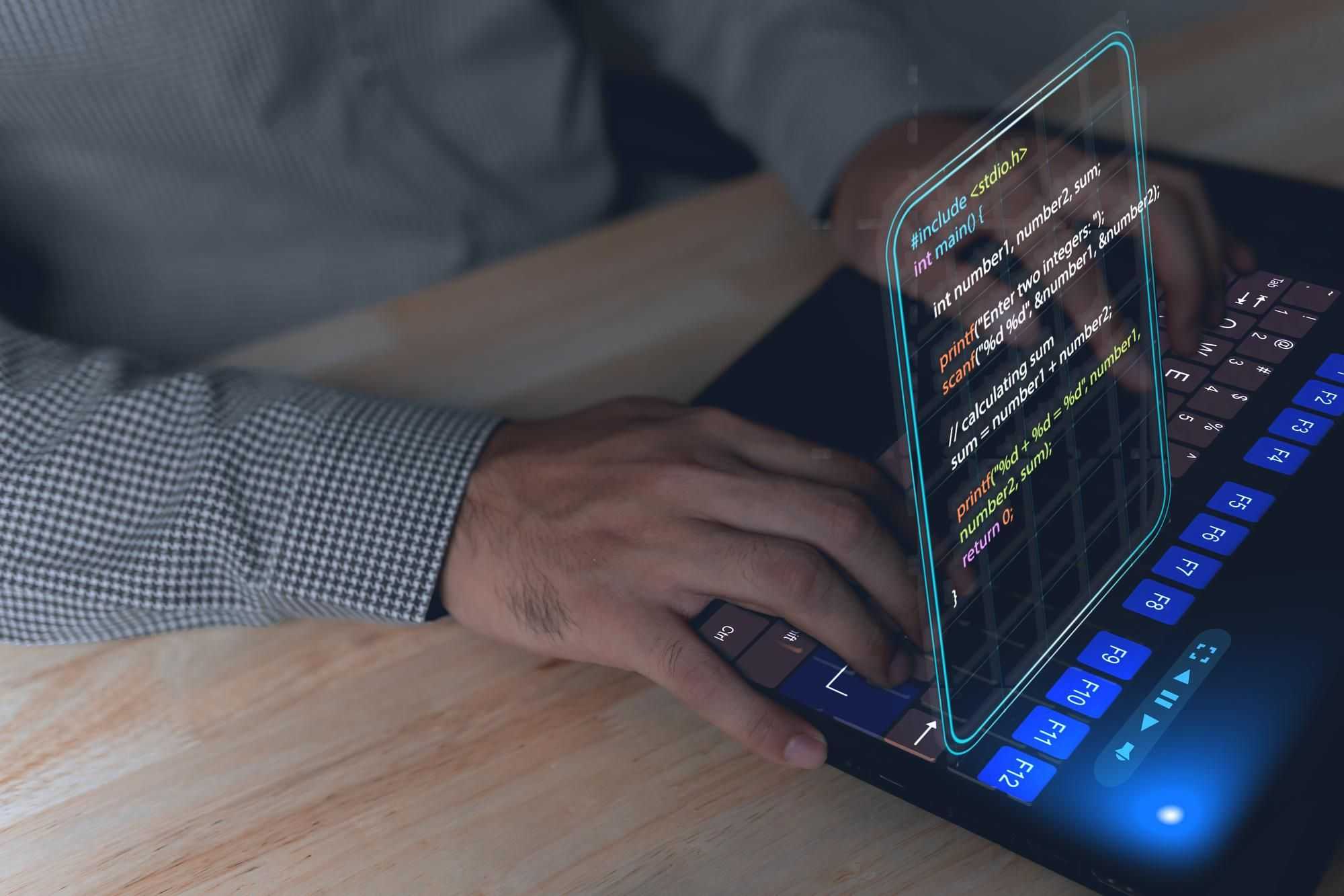 Why are Native Apps better for Mobile for Maximo?